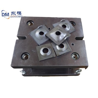 แม่พิมพ์แท่งยึดยาแนวแบบกลวง